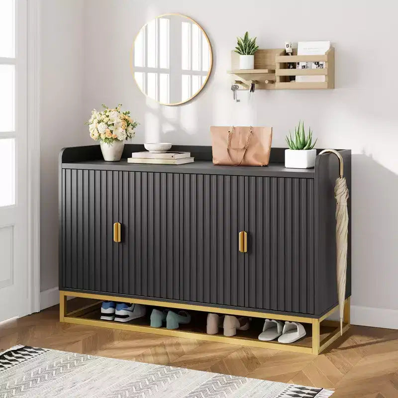 Credenza, mobile contenitore scanalato da 120 cm con ripiani regolabili per soggiorno cucina