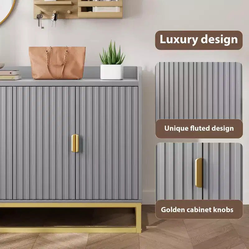 Credenza, mobile contenitore scanalato da 120 cm con ripiani regolabili per soggiorno cucina