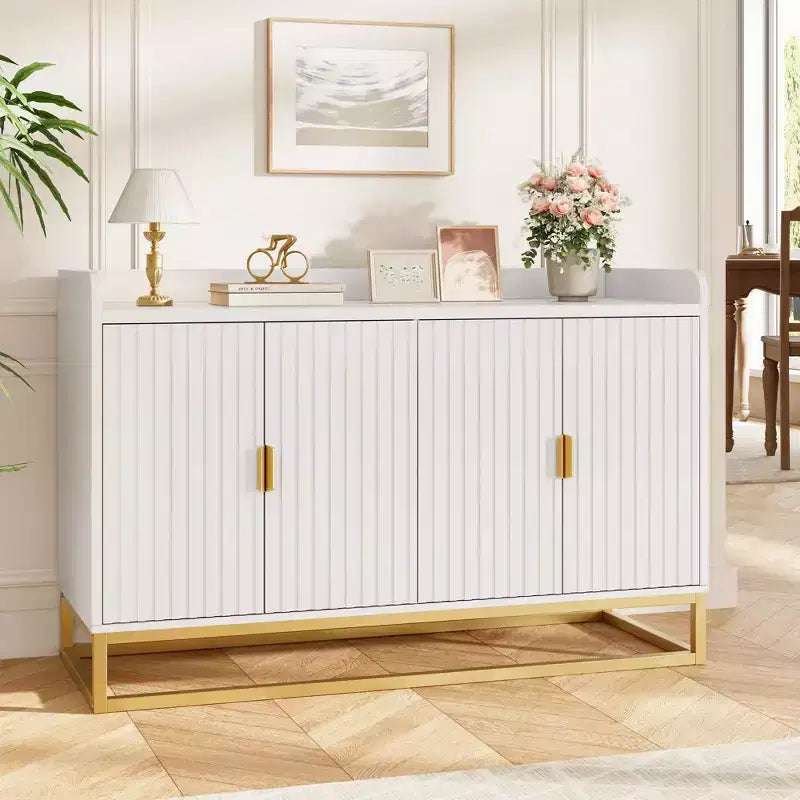 Credenza, mobile contenitore scanalato da 120 cm con ripiani regolabili per soggiorno cucina