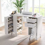 Tavolo professionale da nail salon con piano in vetro, dotato di aspiratore di polveri sottili, poggiapolso, cassetti e armadietti, colore bianco.