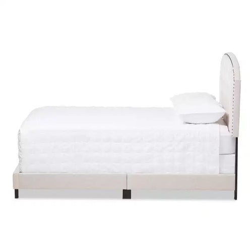 Letto imbottito Lexi moderno e contemporaneo in tessuto beige chiaro 193 × 203 cm